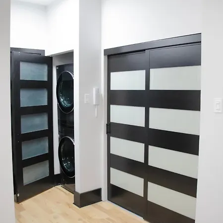 Eat, Explore & Enjoy Downtown Montreal At This Sleek City Escape Located In Plateau Mont-Royal - Apt 4 Exterior photo