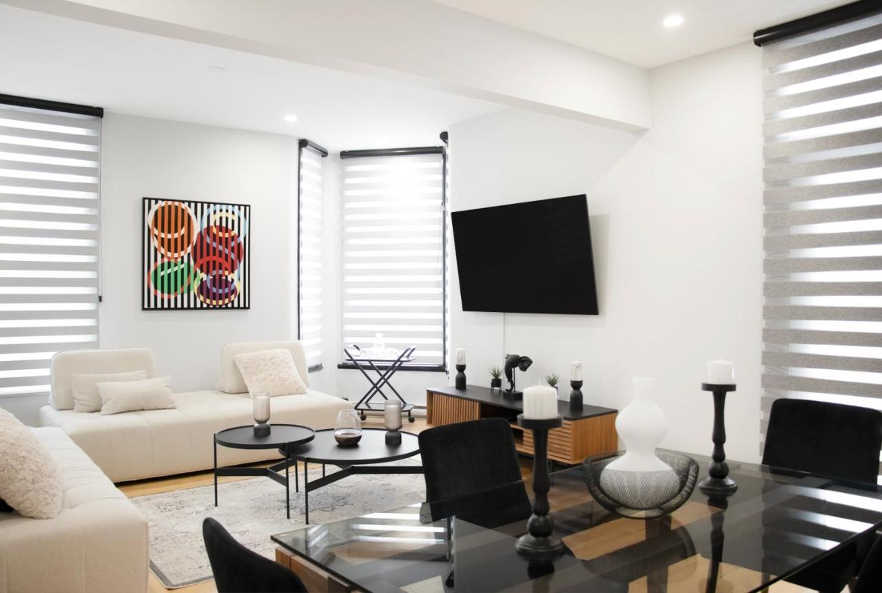 Eat, Explore & Enjoy Downtown At Sleek Escape Located In Plateau Mont-royal - 4 Apartment